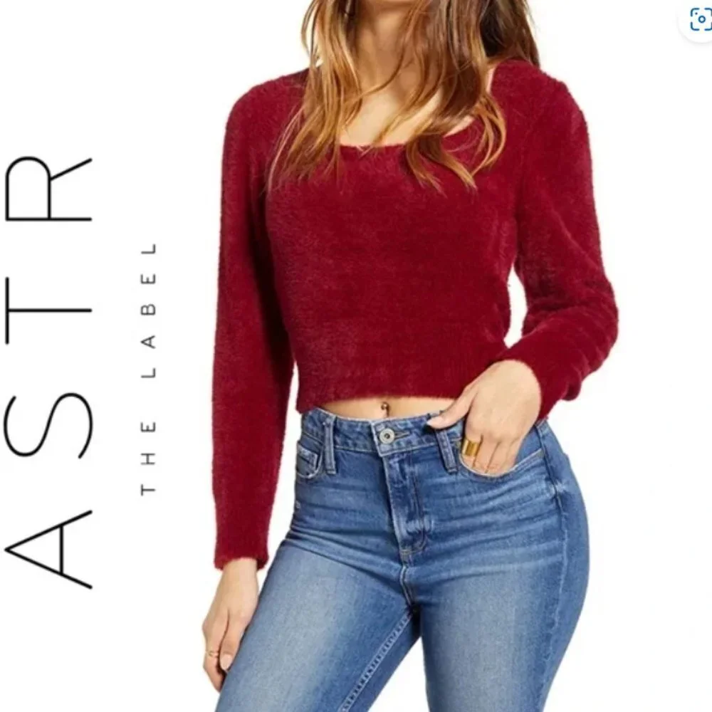 ASTR The Label Fuzzy Crop Sweater Size Small Wine